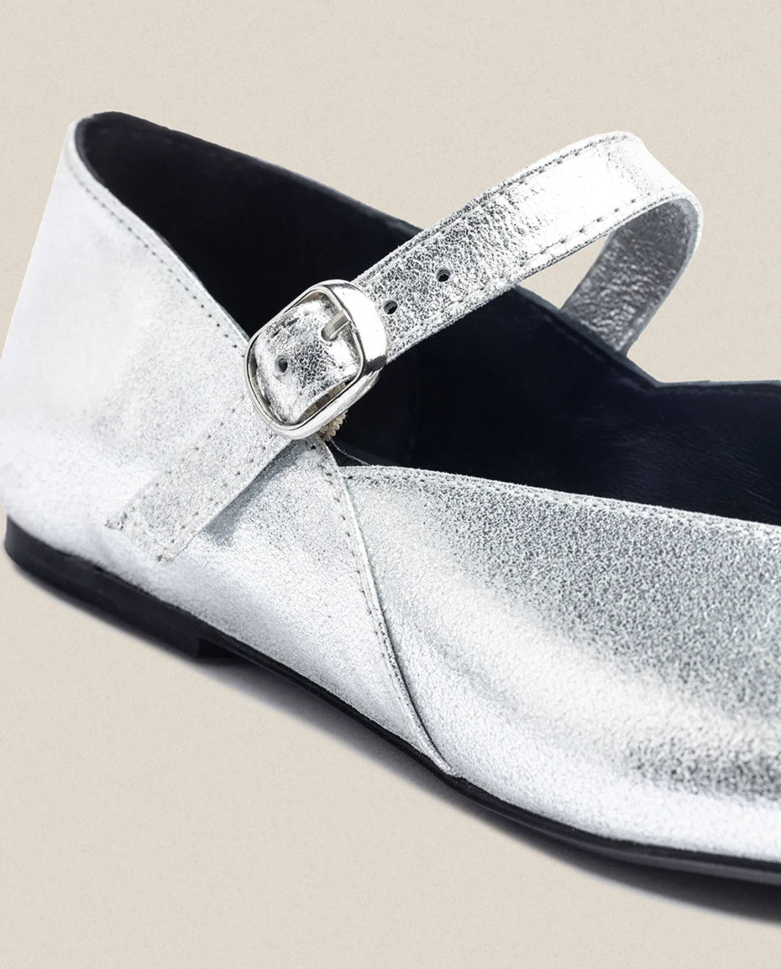 flat_shoe_ari_silver_2.webp Yokono Flat Shoe ARI-001 Silver Flash Sale