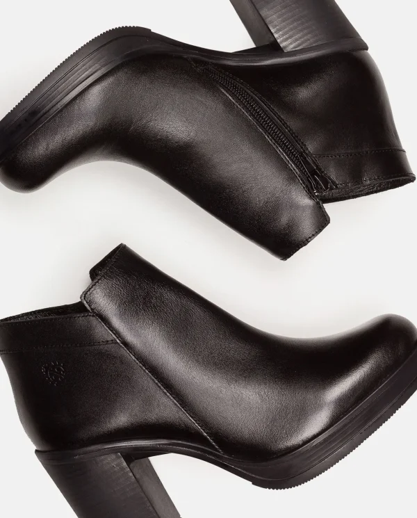 Yokono Heeled Ankle Boot PILSEN-004 Black Clearance